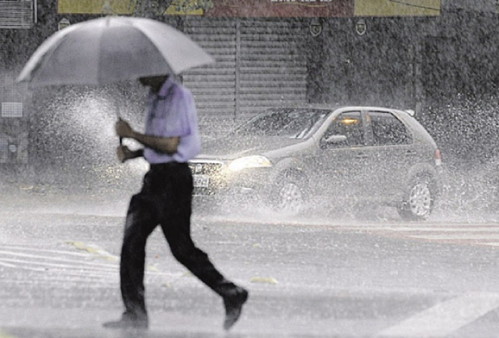 Chove em 20 municípios do Ceará