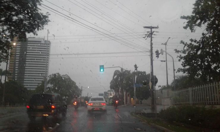 Cariri amanhece com fortes chuvas; Várzea Alegre registra 100 mm
