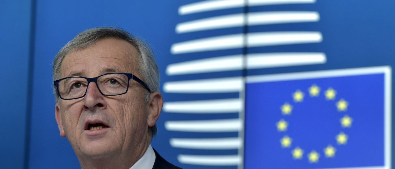 Presidente da Comissão Europeia nega que renunciará em março