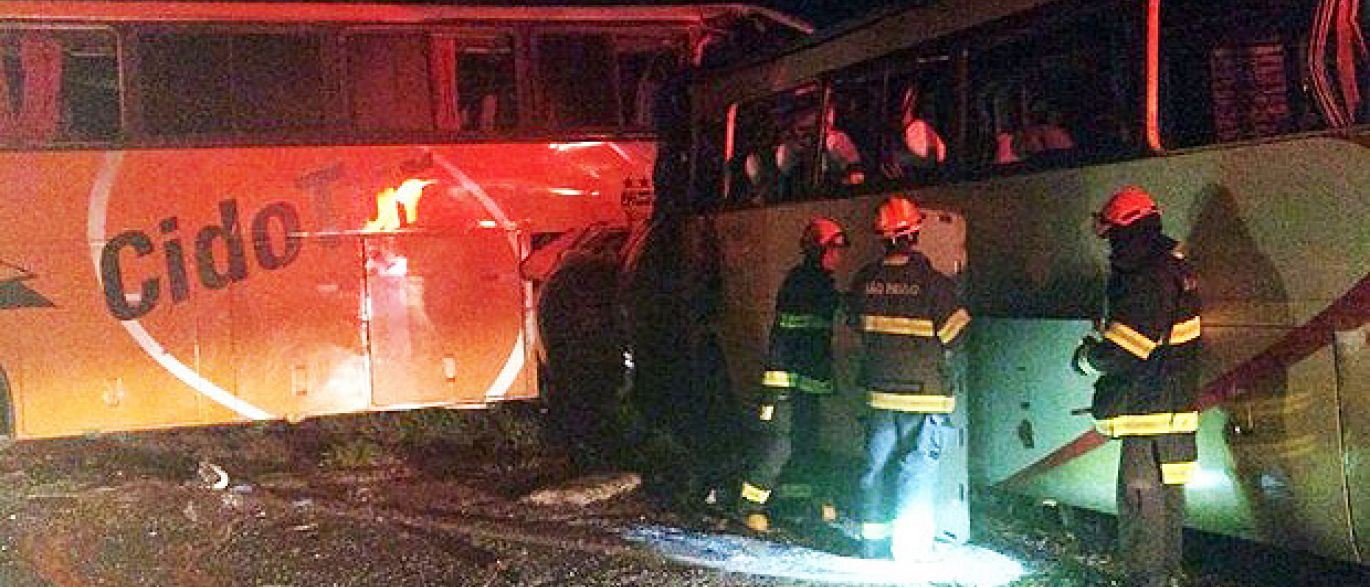 Ônibus de acidente com 8 mortes não tinha autorização para transporte