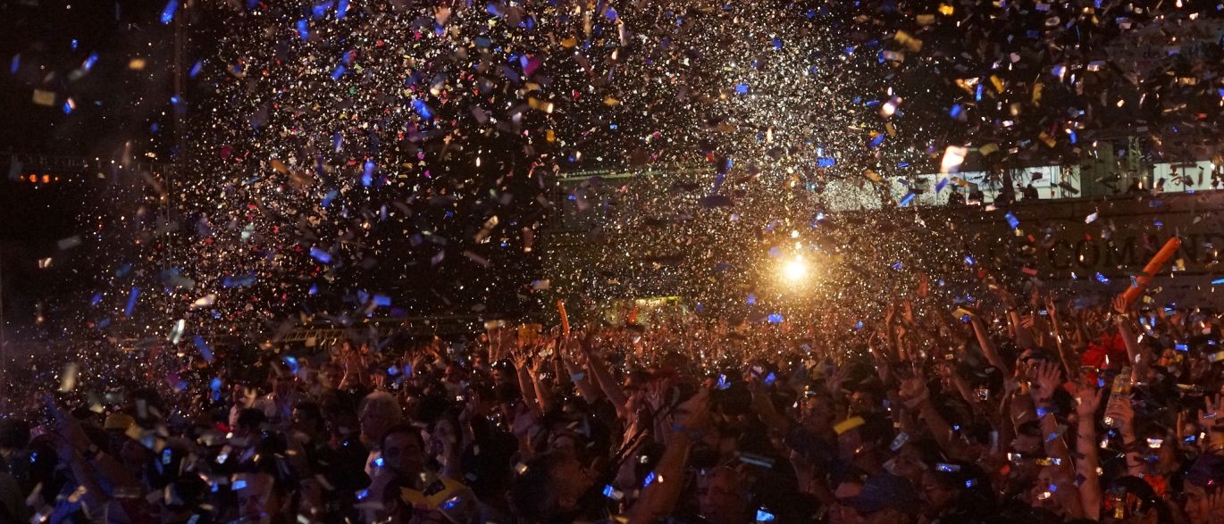 Recife tem engarrafamento gigante no Marco Zero
