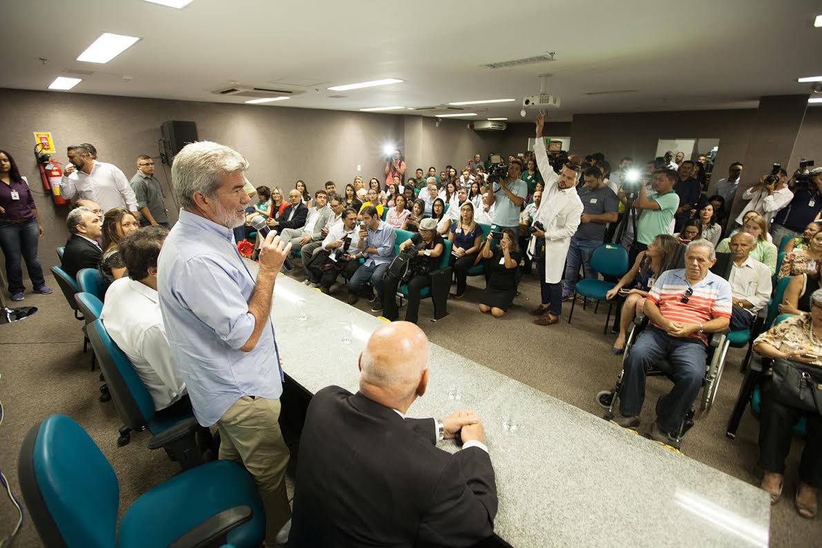 Juazeiro do Norte – Prefeito Arnon Bezerra encaminha diversos projetos e garante parceria do Governo do Estado
