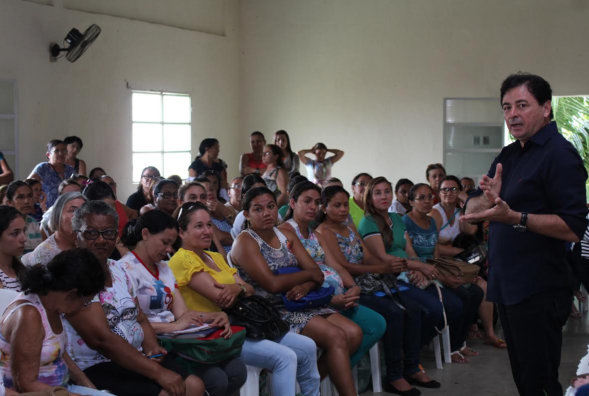 Várzea Alegre – Prefeito Zé Helder se reúne com a Associação dos Agentes Comunitários de Saúde