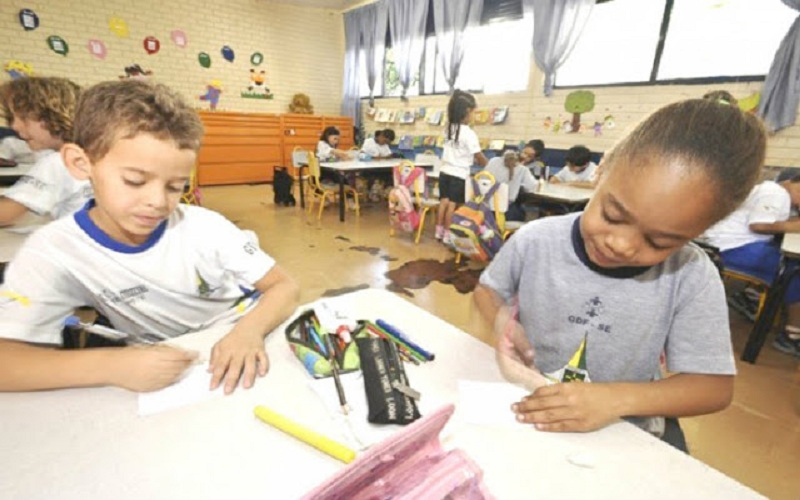 Apenas 25% das crianças com menos de 4 anos frequentam creche ou escola