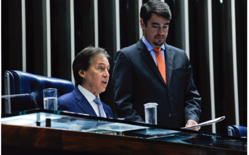 Em plenário, Eunício pede redução dos juros do FNE