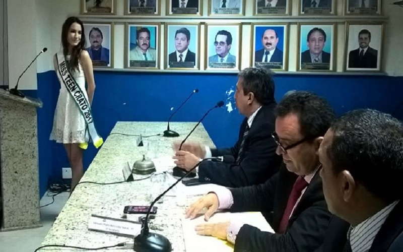 ESTUDANTE CRATENSE IRA REPRESENTA A CIDADE DO CRATO NO MISS TEEN