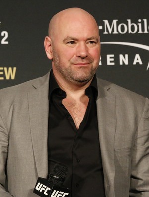 Dana já acredita em luta entre Conor e Floyd: “Há muito dinheiro envolvido”