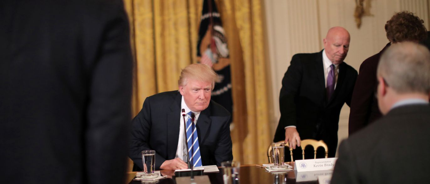 Trump começa a delinear plano de infraestrutura de US$ 1 tri nos EUA