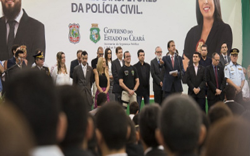 Governador nomeia terceira turma da Polícia Civil e anuncia média salarial do Nordeste para a categoria