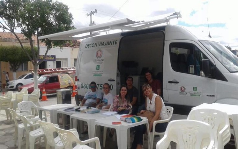 DECON Viajante atende consumidores das regiões Centro-Sul e Cariri
