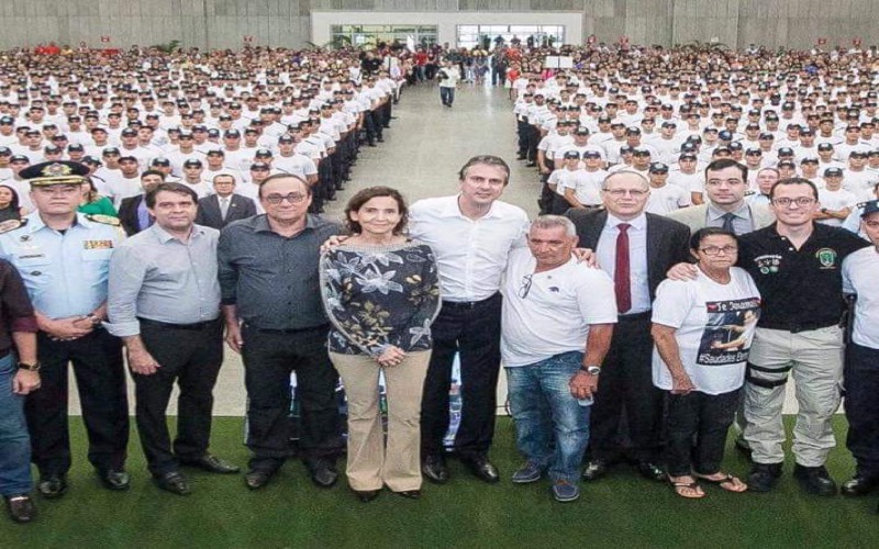 Todo policial do estado do ceará terá sua própria arma, diz Camilo Santana.
