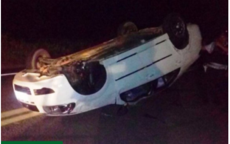 Mãe e filho gêmeo morrem em acidente de carro