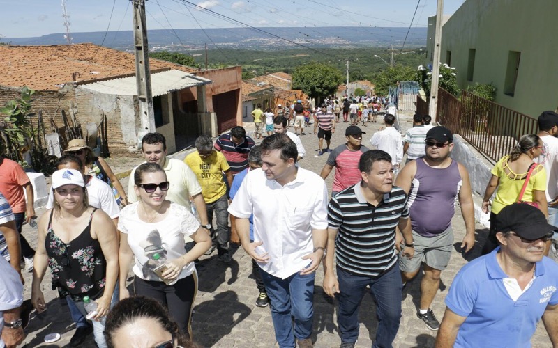 Fernando Santana sobe a Colina do Horto nesta Sexta-feira Santa