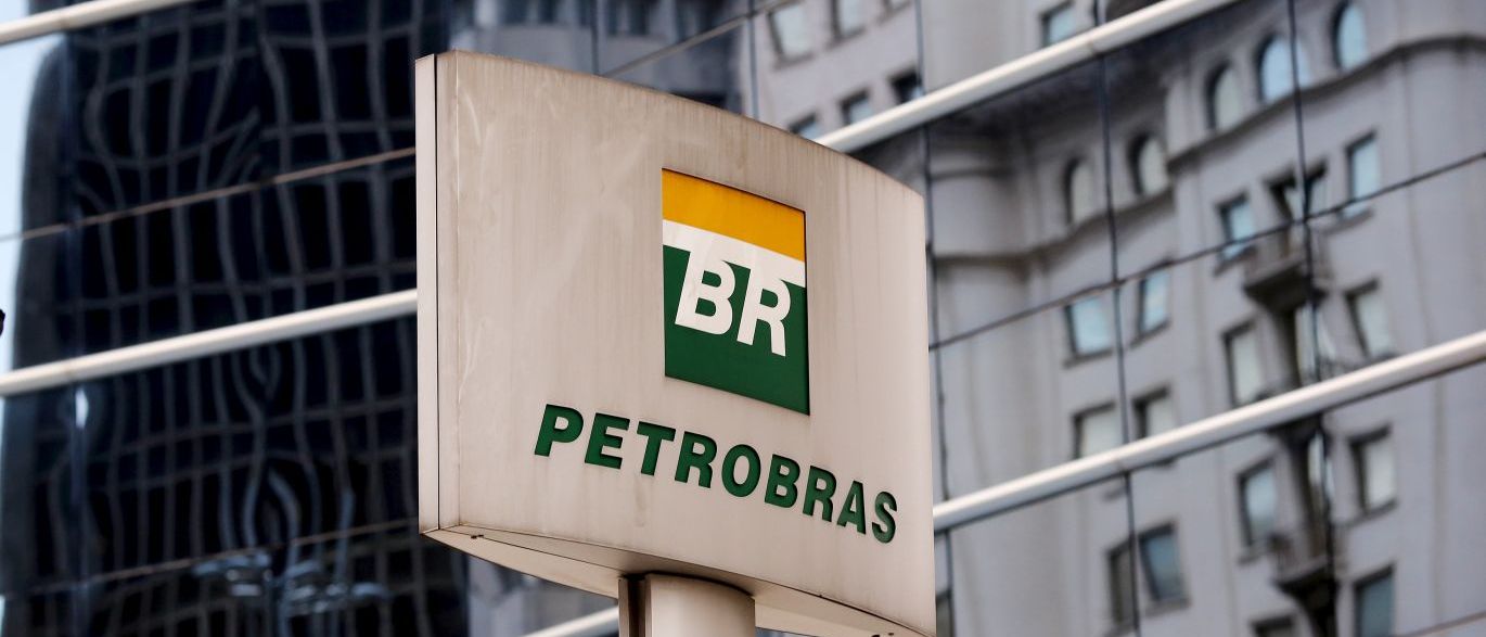 Petrobras concentrou cortes em terceirizados