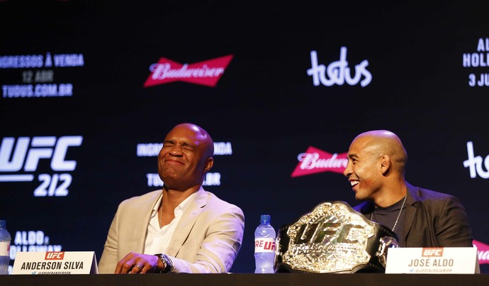 Anderson Silva nega lutas com Belfort e Rockhold: “Não tem muito sentido”