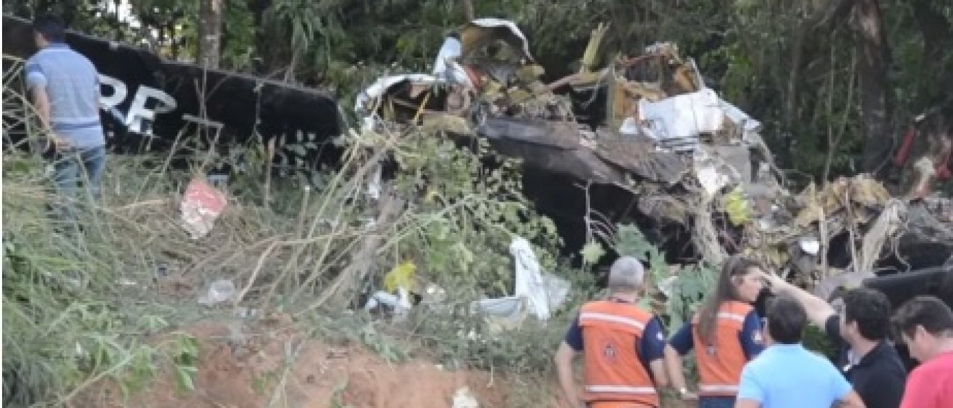 Polícia vai apurar saque em avião que caiu e matou casal em Sorocaba