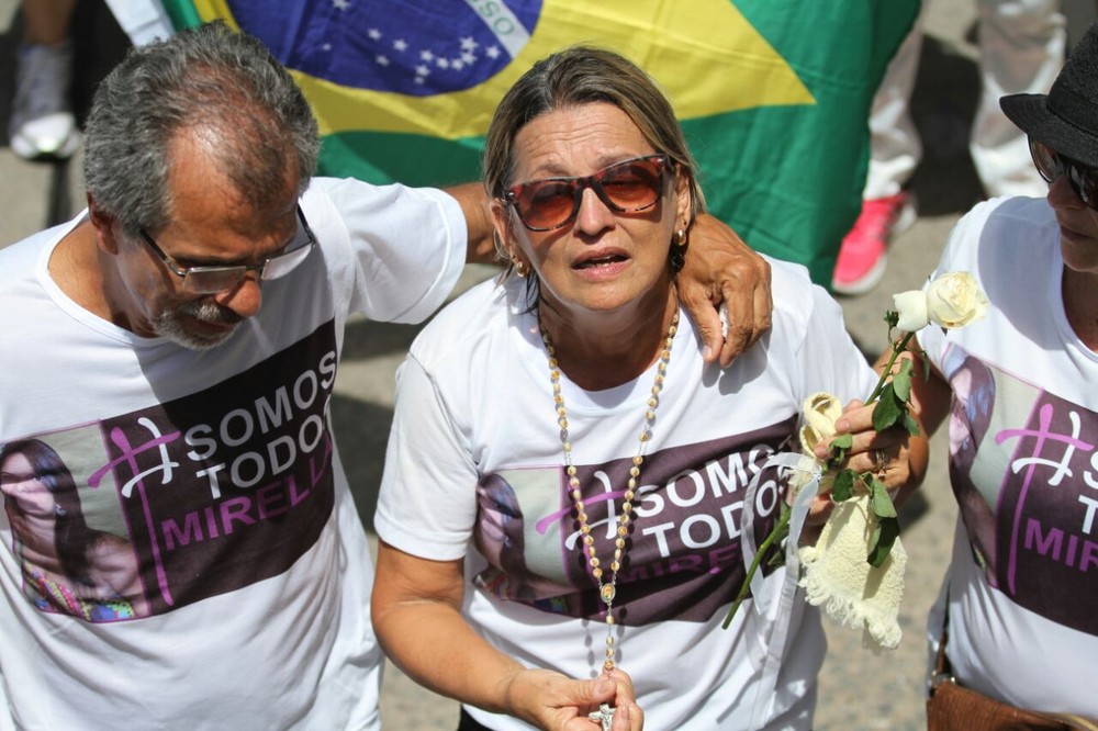 “Mirella agora é um símbolo da violência contra a mulher”, declara mãe de jovem morta em flat