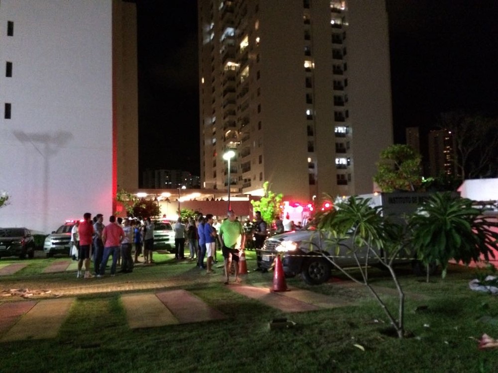 Dois funcionários são encontrados mortos em rede de esgoto de condomínio no Recife