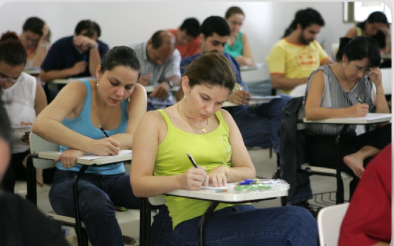 Camilo Santana anuncia concurso do Detran-CE com 300 vagas