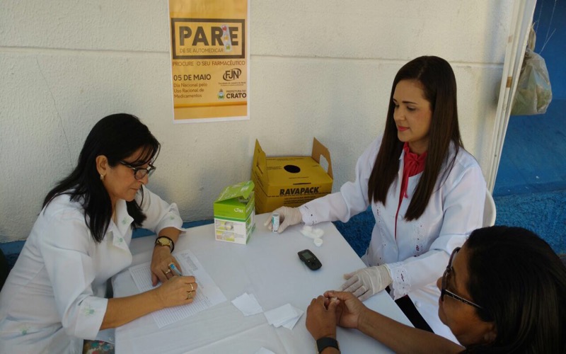 Saúde do Crato promove ação pela mobilização nacional para o Uso Racional de Medicamentos