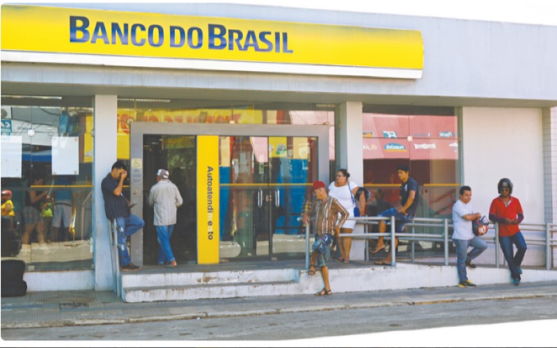 Bancos são notificados por falta de dinheiro