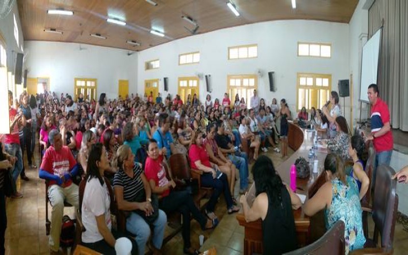 Servidores rejeitam proposta da Prefeitura e podem deflagrar greve em Crato