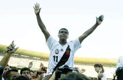 Gol 1000 completa 10 anos e Romário relembra: ‘Fiz história’