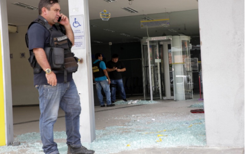 Polícia desarticula grupo responsável por ataques a bancos no CE e em mais 4 estados