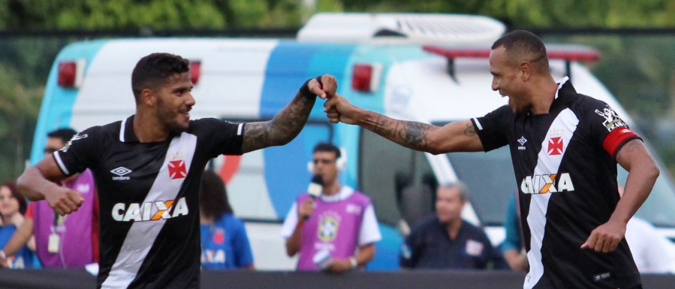 Com gol aos 47 do 2º T, Vasco vence o Flu por 3 a 2 em São Januário