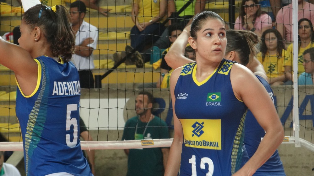 Aos 28 anos, remanescentes da seleção feminina viram ”mãezonas” de novatas