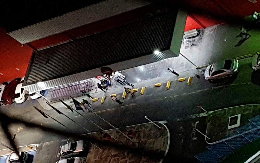 Uma pessoa é baleada em estacionamento de supermercado na Vasco da Gama, em Salvador
