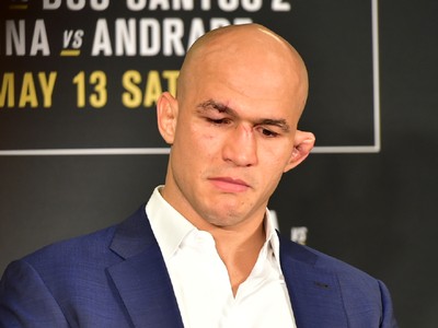 Cigano se emociona após derrota: “Queria dedicar a vitória ao meu filho”