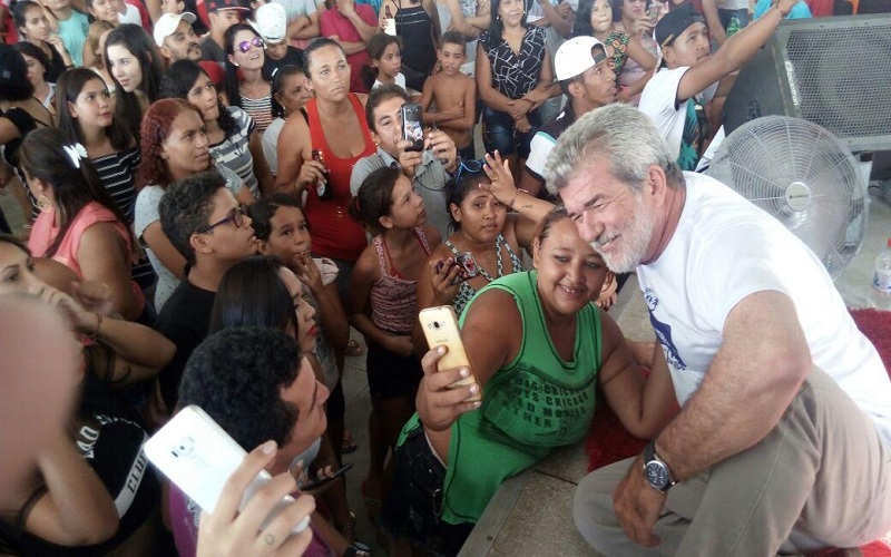 Prefeito de Juazeiro do Norte homenageia trabalhadores pelo seu dia