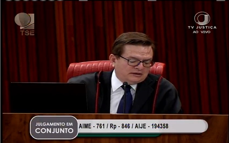 Julgamento que pode cassar Michel Temer é retomado com fase decisiva