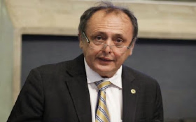 Efeito Bumerangue. Sineval Roque deixa Assembleia e volta à suplência