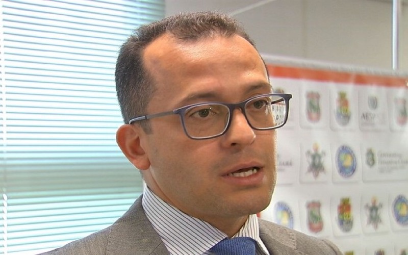 André Costa repete o recado aos bandidos: “Eles escolham, Justiça ou cemitério”