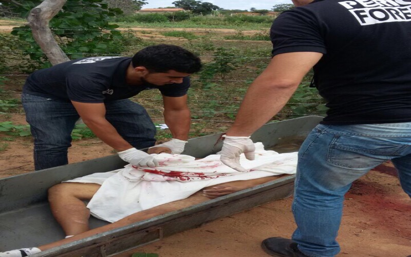 Jardim – Homem não identificado é encontrado morto ao lado de uma moto sem placa