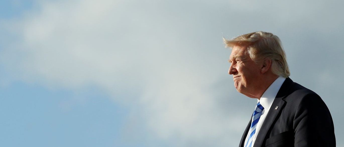 Procuradores processam Trump por corrupção