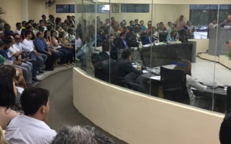 Irregularidade na merenda escolar de Tauá é revelada na Câmara dos Vereadores