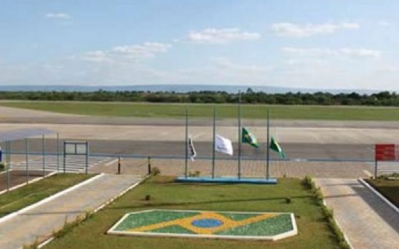 Eunício consegue verba com Temer para ampliação da pista do Aeroporto de Juazeiro