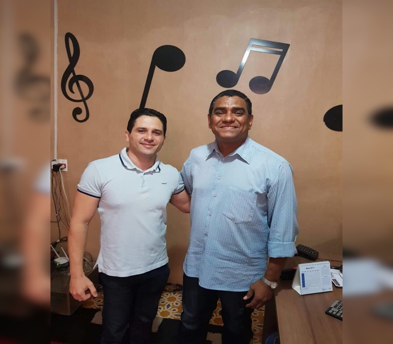 Melhore a sua alimentação com as dicas do nutricionista Tibério Oliveira. Toda sexta, a partir das 13h00, no Jornal Grande Cariri da FM Som Zoom Sat 106.5!