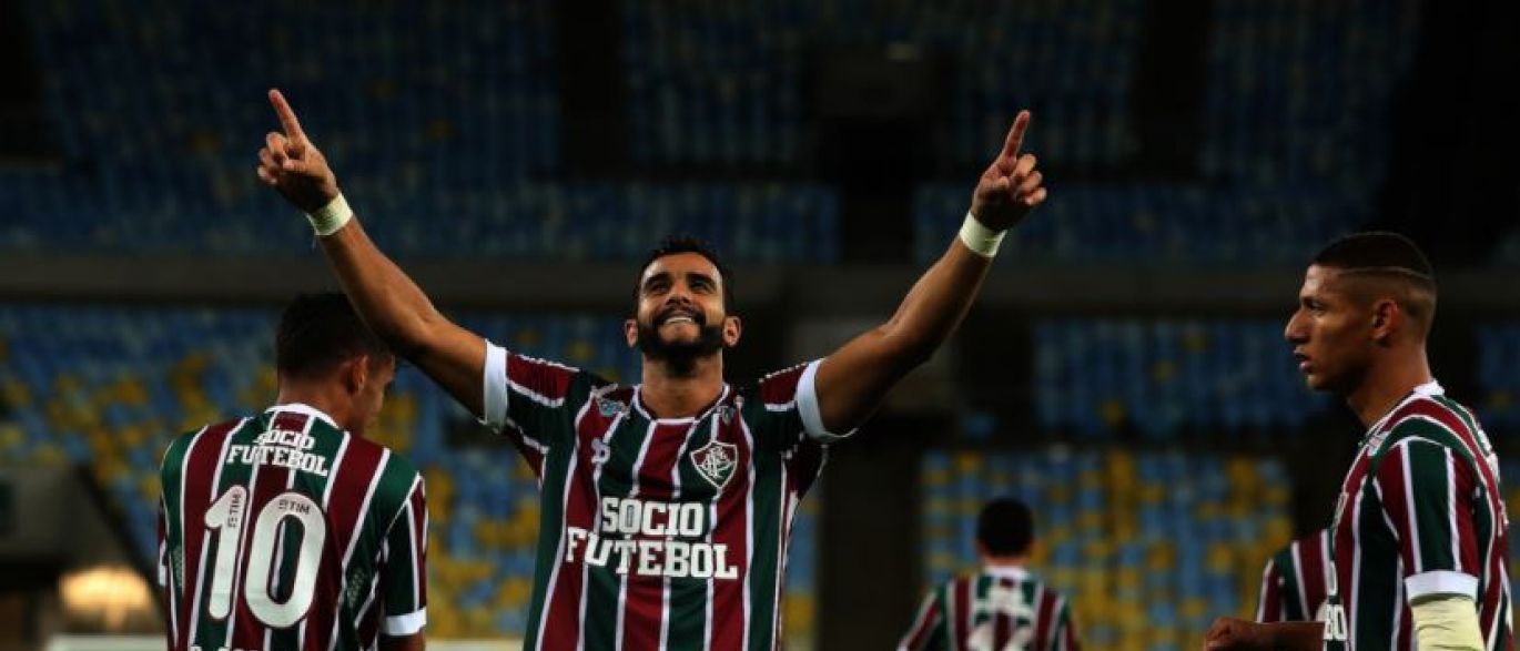 Dourado dispara na artilharia e Flu vence o Vitória no Maracanã