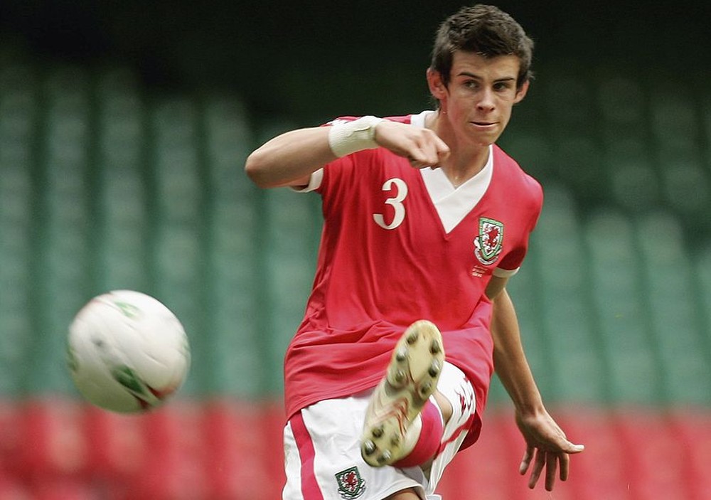 Em casa, mas sem vaga garantida: Bale sofre com lesões e volta a Cardiff em baixa