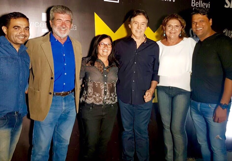 Eunício visita a Expocrato e presta contas do primeiro semestre na presidência do Senado