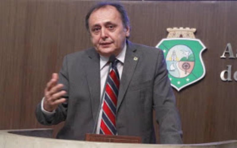 Campos Sales. Aliança estranha entre Moésio e Roque