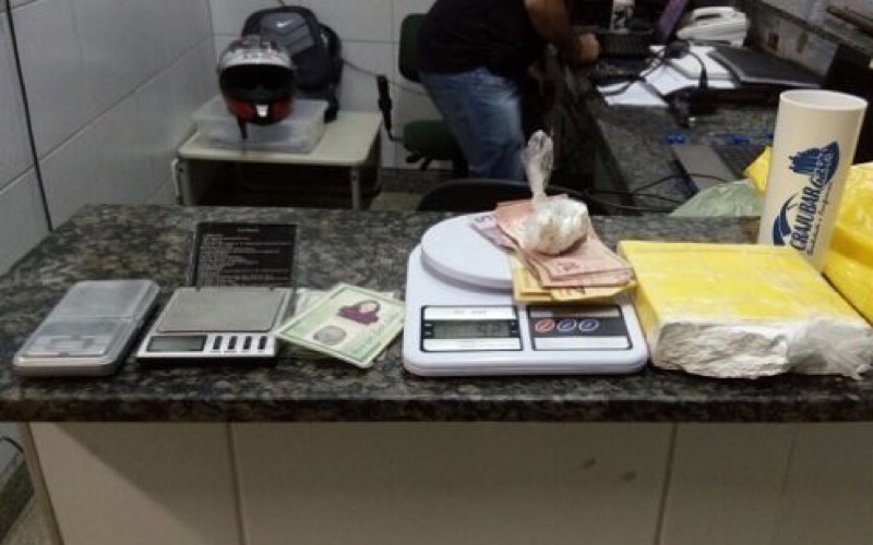 Ponto de comercialização de drogas é fechado em Crato.