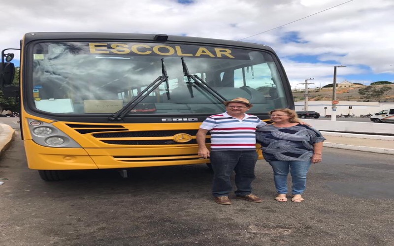 Município do Crato adquire ônibus escolar para atender alunos da zona rural