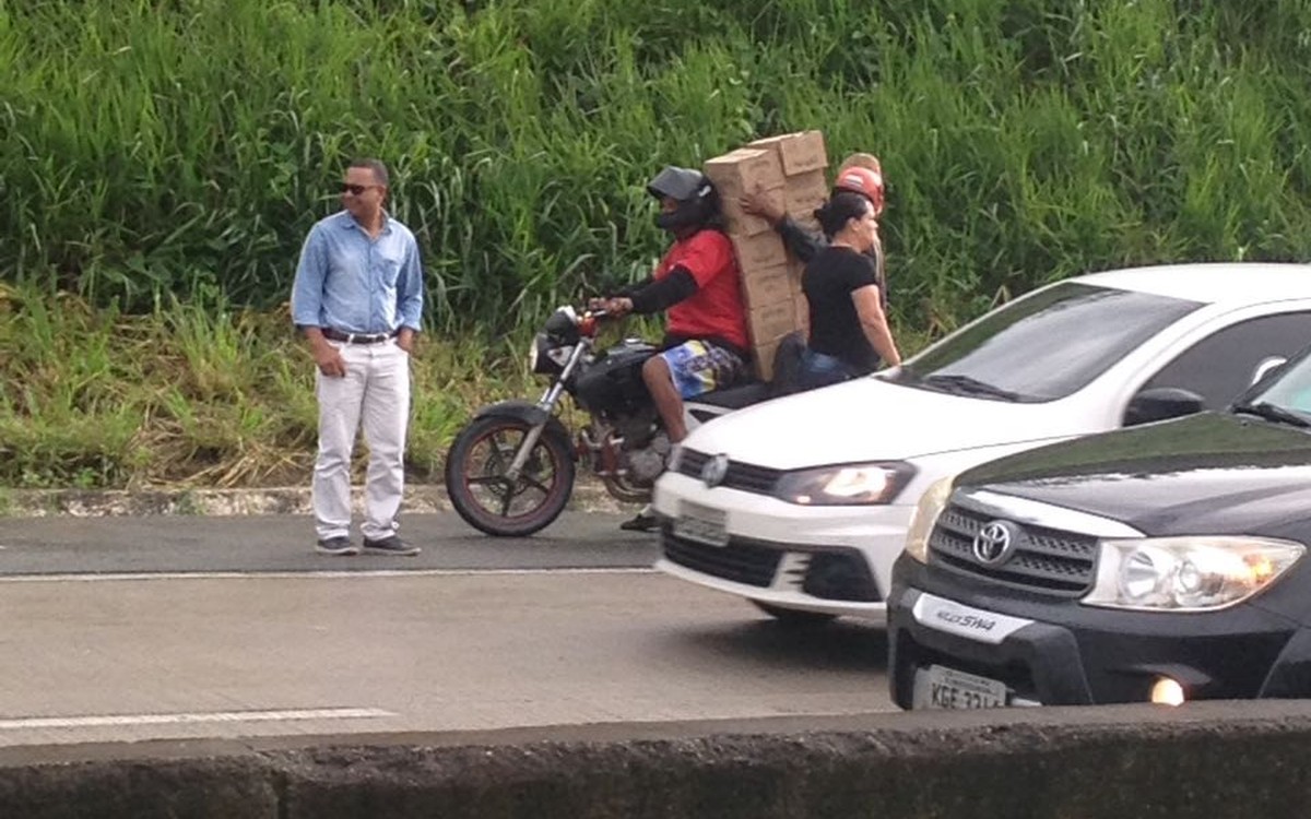 PRF registra acidentes em série na BR-101 e saque de cargas no Grande Recife