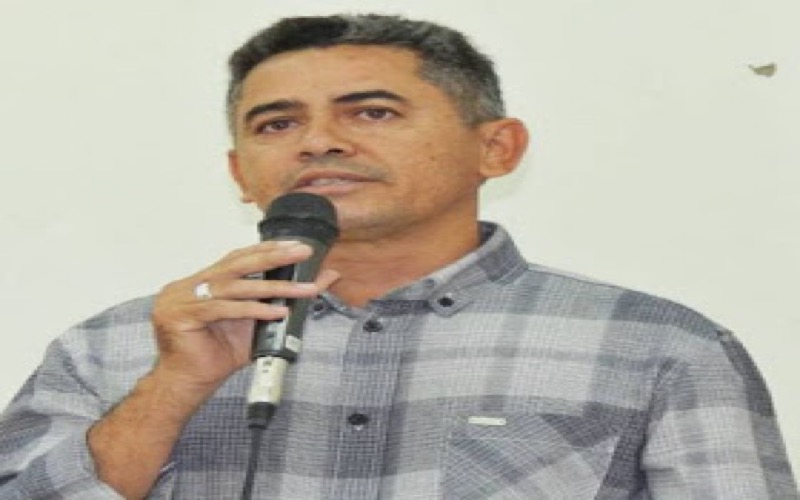 Santana do Cariri. Juracildo longe de polêmicas