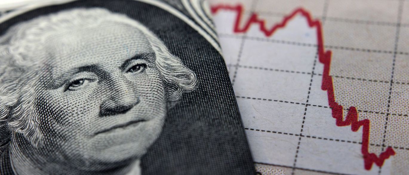 Meta fiscal preocupa e dólar vai a R$ 3,17
